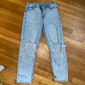 American Eagle highwaisted jeans size 4